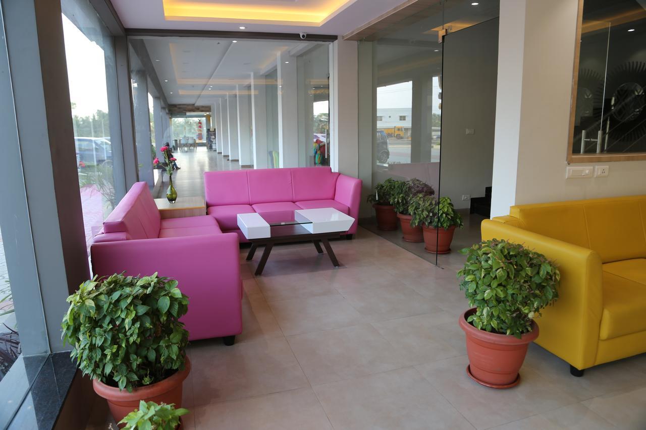 The Palm Residency- Ariyanoor Otel Salem Dış mekan fotoğraf